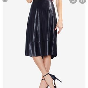 *NEW WITH TAGS* Vince Camuto Faux Leather Skirt